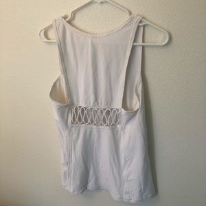Lululemon size 8 tank top white